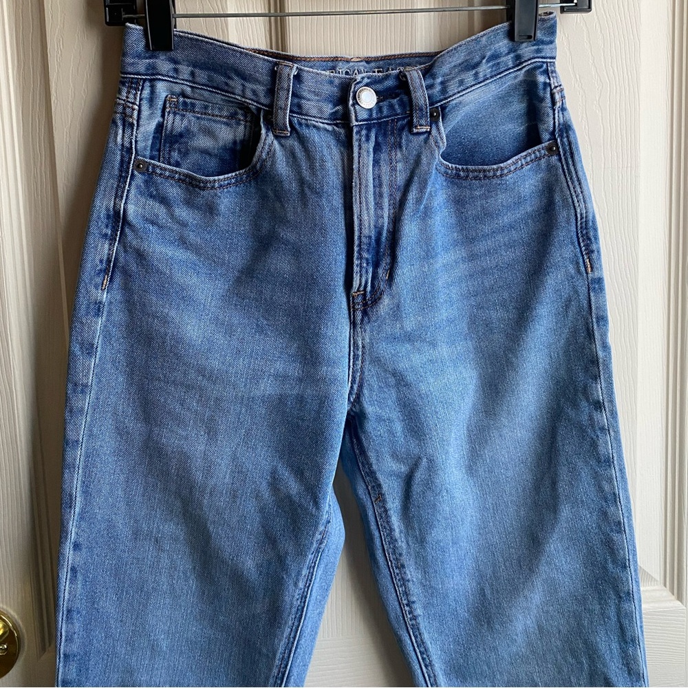 American Eagle Mom Jean